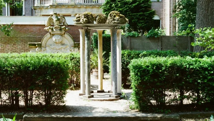 Binnentuin Huis Vasari